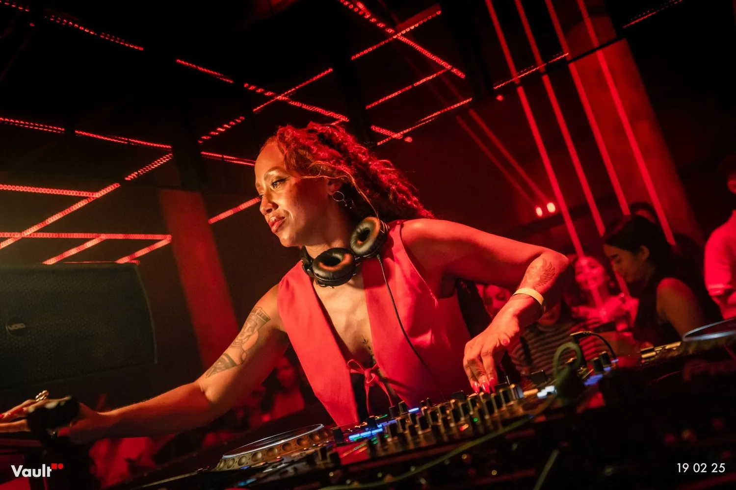 ANAIS B at Vault